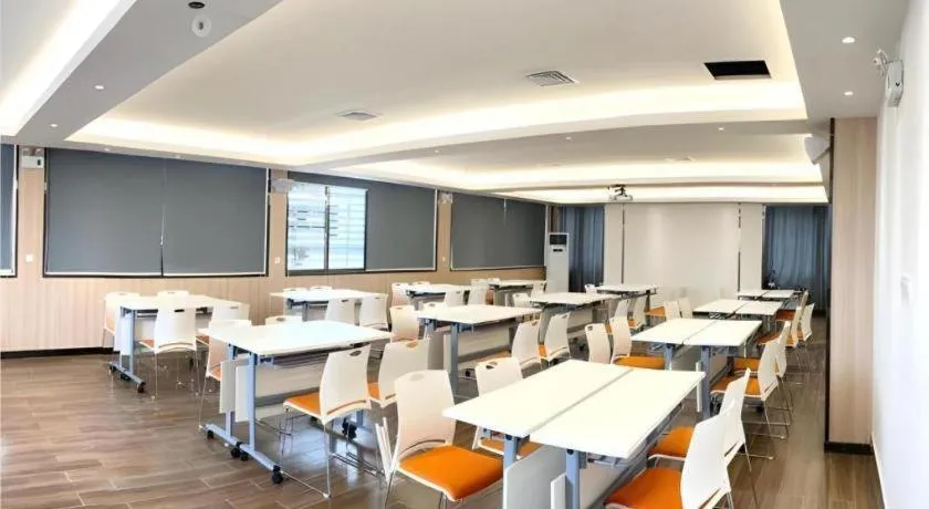 Borrman Hotel Guigang Pingnan Donghu