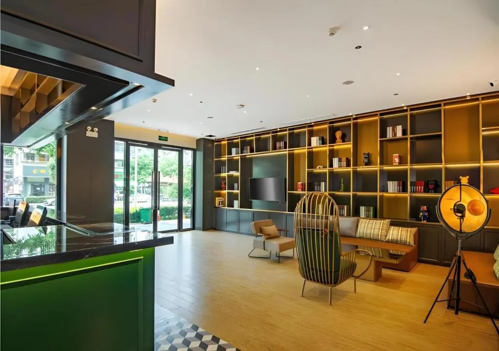 City Comfort Premier Hotel Wuhan Wangjiawan Hanyang Bus Station Metro Station