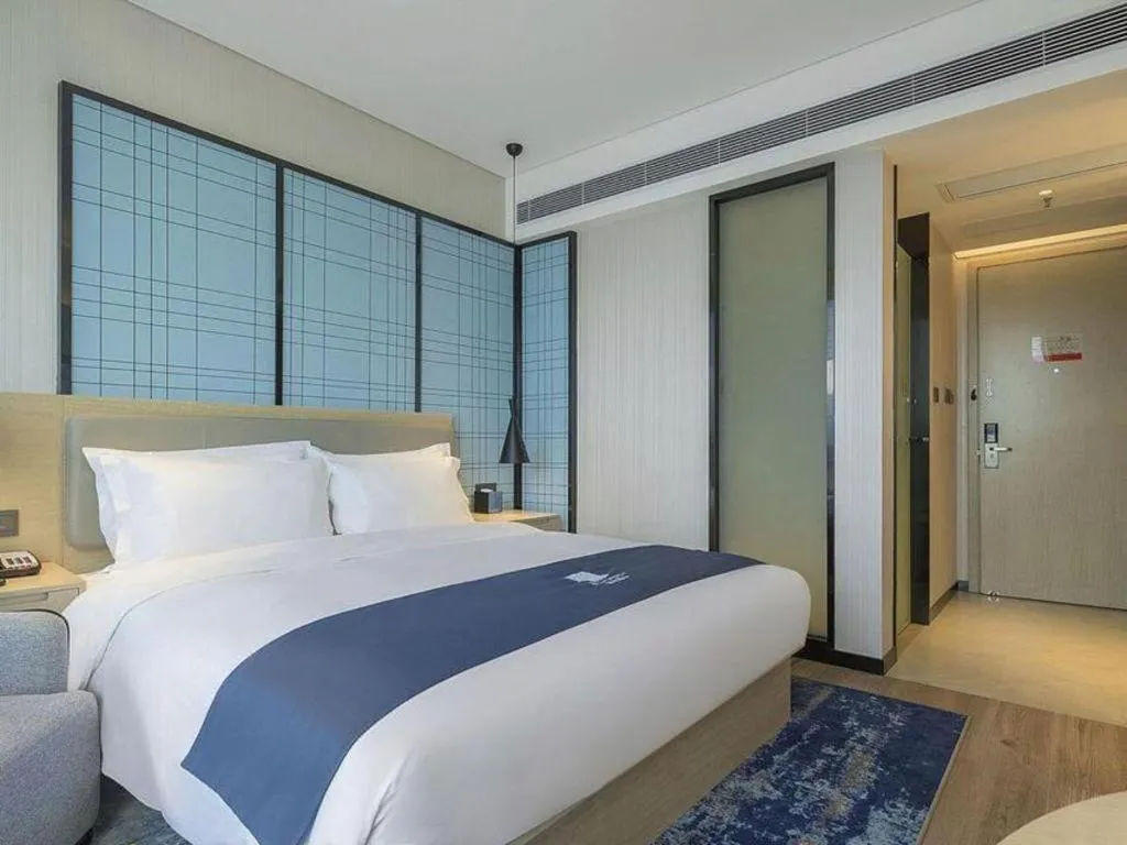 Bed in Echarm Hotel Changsha Yuelu Mountain West Bus Station Metro Station