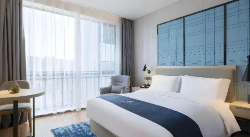 Bed in Echarm Hotel Changsha Yuelu Mountain West Bus Station Metro Station