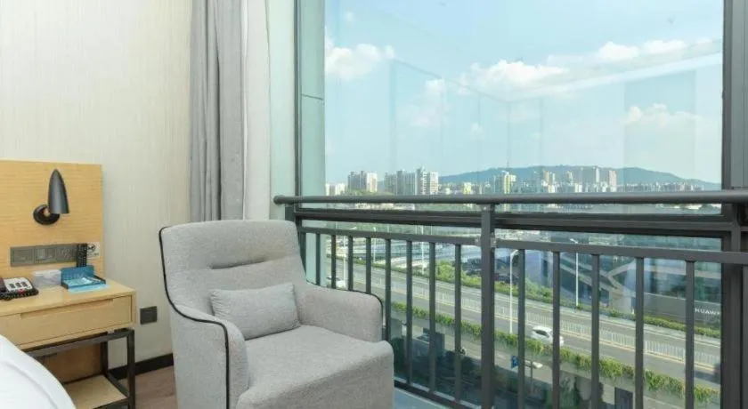 Echarm Hotel Changsha Yuelu Mountain West Bus Station Metro Station