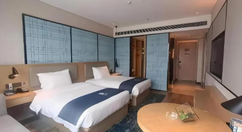 Bed in Echarm Hotel Changsha Yuelu Mountain West Bus Station Metro Station