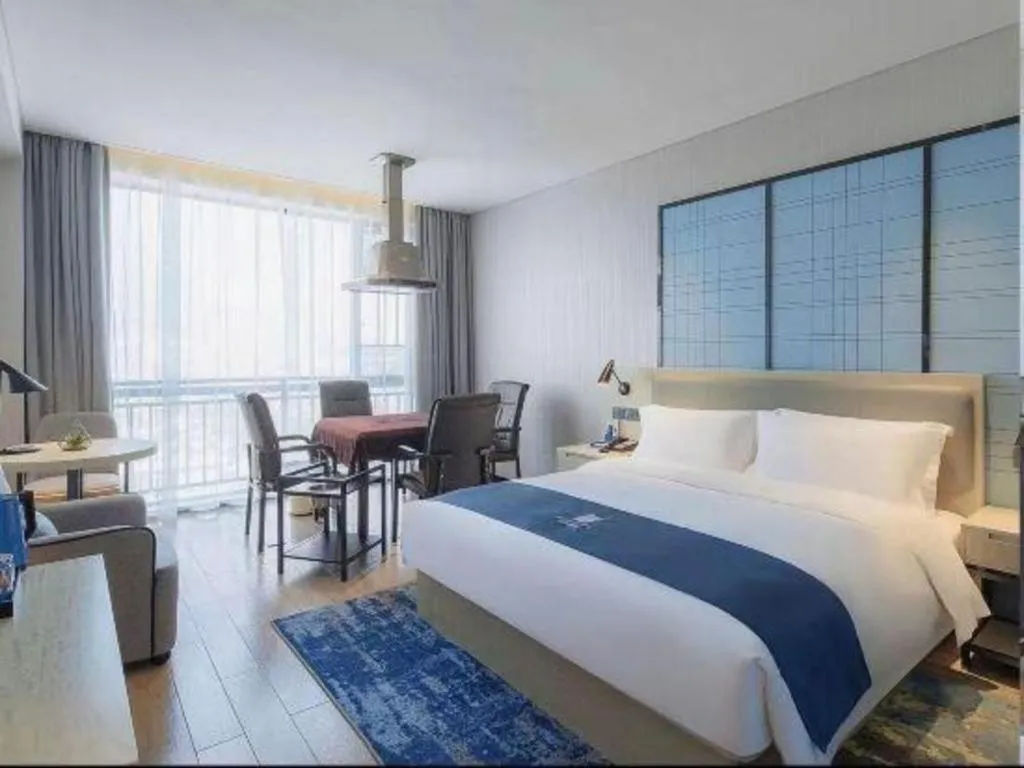 Bed in Echarm Hotel Changsha Yuelu Mountain West Bus Station Metro Station