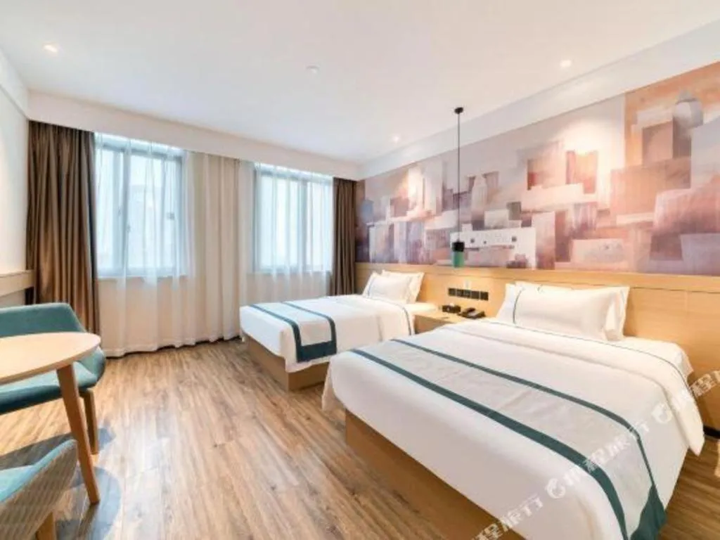 Bed in City Comfort Inn Nanchang Zhangshulin Shashagou Metro Station