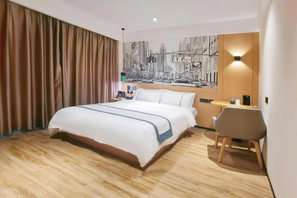 Bed in City Comfort Inn Nanchang Zhangshulin Shashagou Metro Station