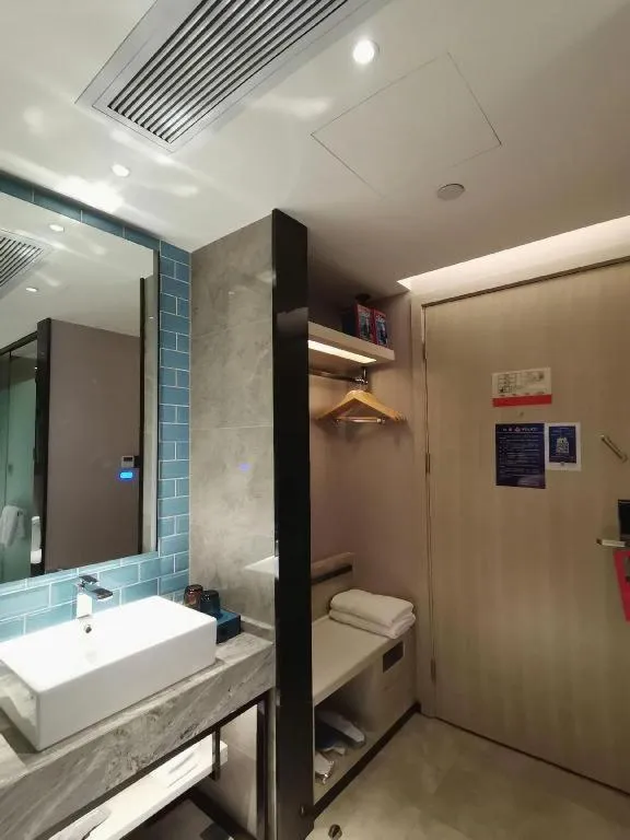 Bed in Echarm Hotel Changsha Wuyi Square Railway Metro Station