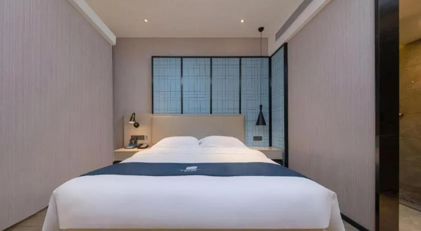 Bed in Echarm Hotel Nanchang Bayi Square Metro Station Wushang MALL