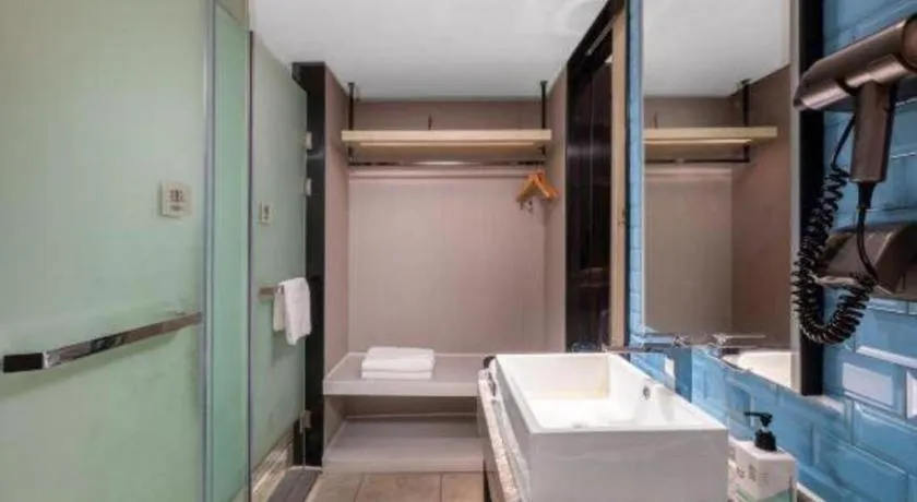 Echarm Hotel Nanchang Bayi Square Metro Station Wushang MALL