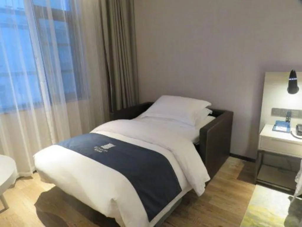 Bed in Echarm Hotel Nanchang Bayi Square Metro Station Wushang MALL