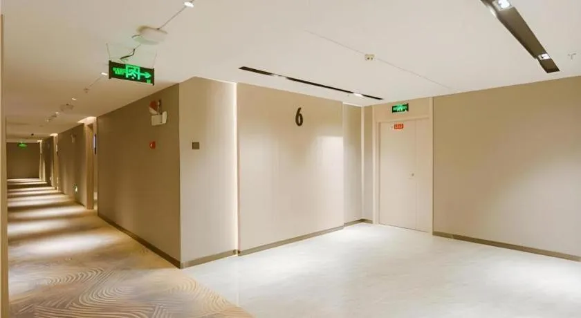 Echarm Hotel Nanchang Bayi Square Metro Station Wushang MALL