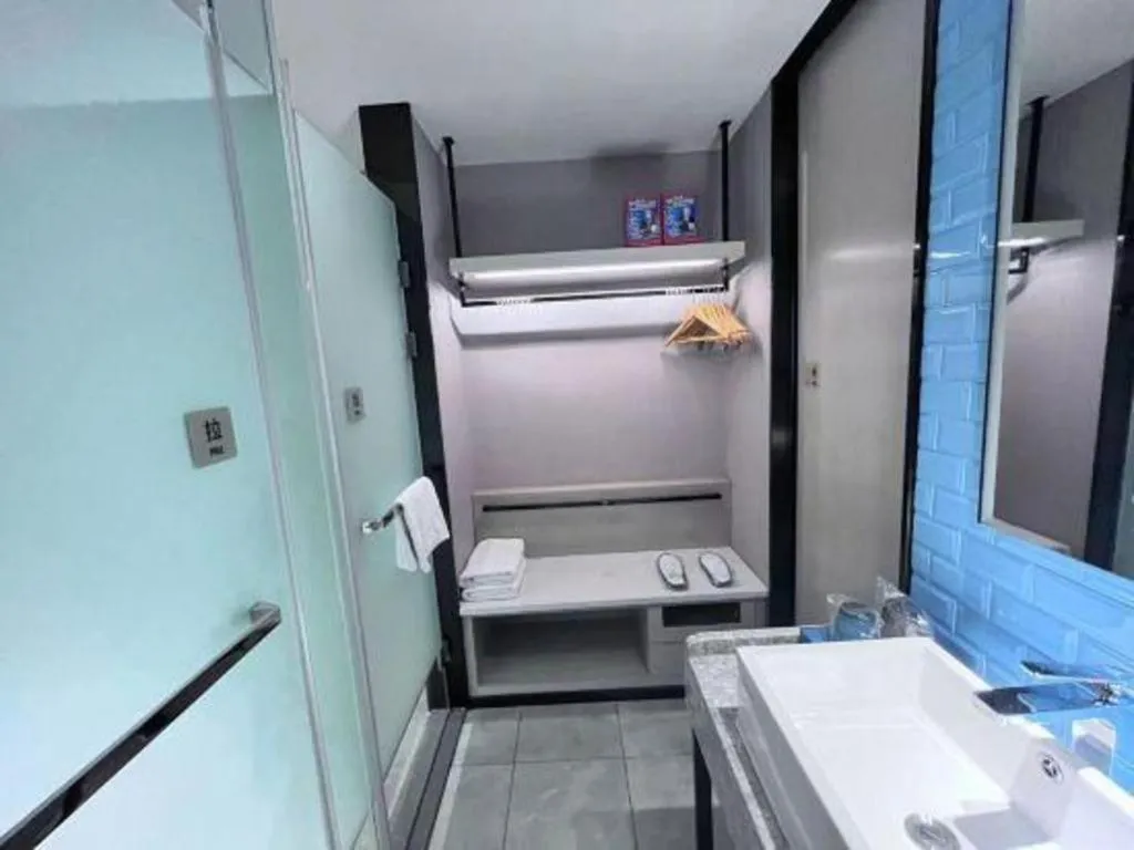 Echarm Hotel Nanchang Bayi Square Metro Station Wushang MALL