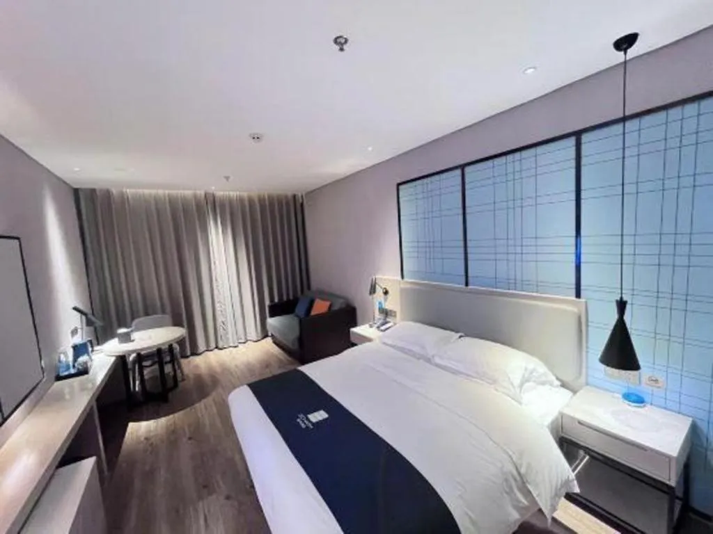 Bed in Echarm Hotel Nanchang Bayi Square Metro Station Wushang MALL