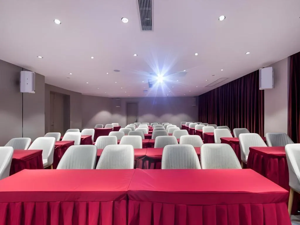 Echarm Hotel Huzhou Wuyue Plaza Children's Clothing City