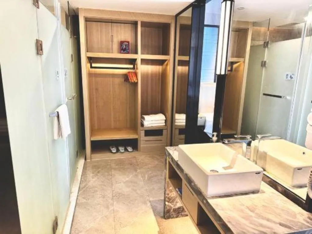 Echarm Hotel Huzhou Wuyue Plaza Children's Clothing City