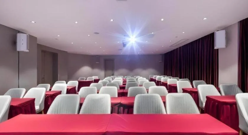 Echarm Hotel Huzhou Wuyue Plaza Children's Clothing City