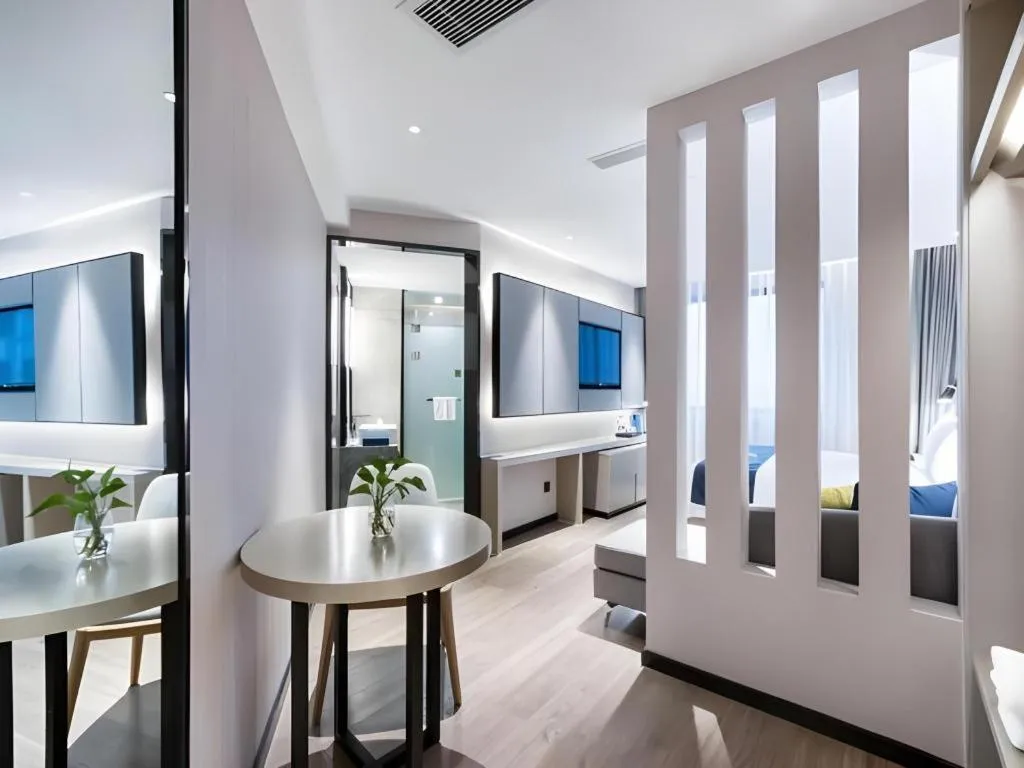 Bed in Echarm Hotel Huzhou Wuyue Plaza Children's Clothing City