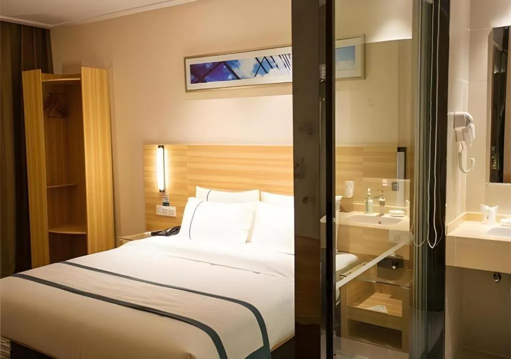 Bed in City Comfort Inn Qichun Experimental Middle School