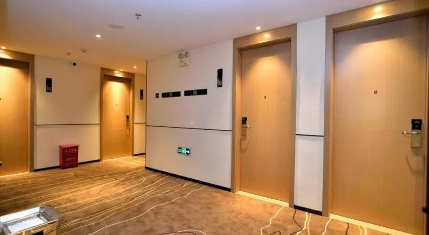 City Comfort Inn Kunming Flower City Midea Shuncheng Mansion