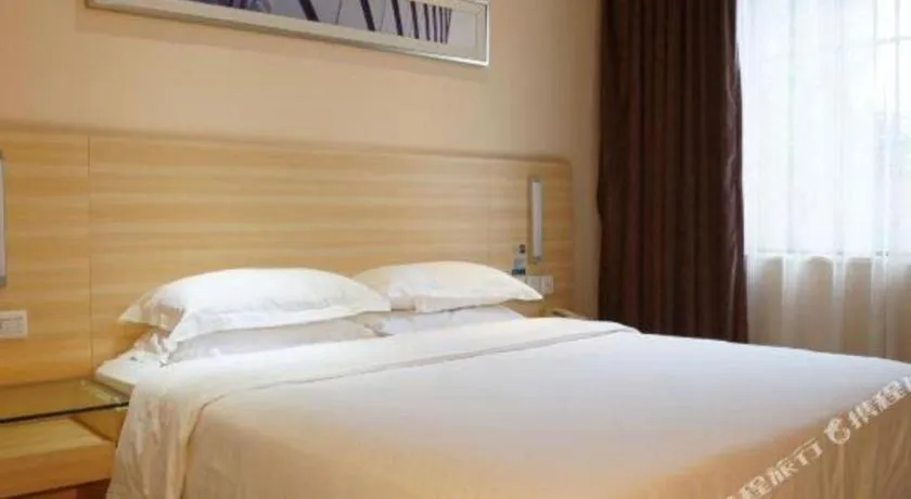 Bed in City Comfort Inn Yangjiang Yangxi Renmin Road Triumph Plaza