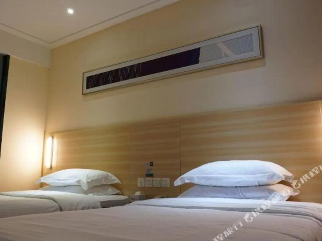 Bed in City Comfort Inn Yangjiang Yangxi Renmin Road Triumph Plaza
