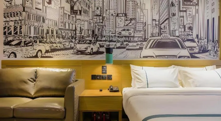 Bed in City Comfort Inn Shiyan High-speed Railway Wanda Plaza