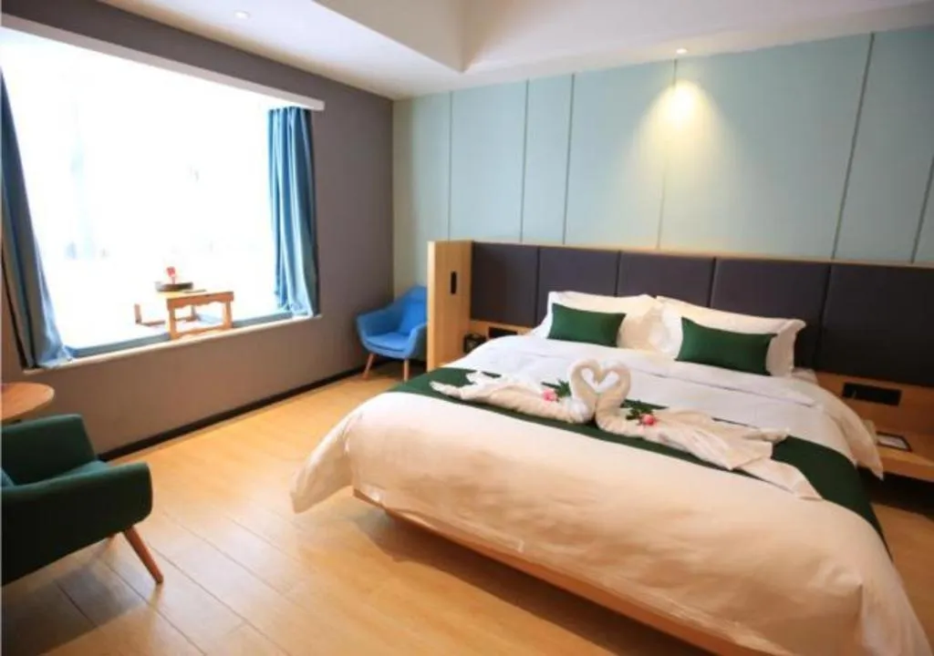 Bed in Immersing Hotels & Resort Yunzhu Meiyuan Wuyishan Impression Dahongpao