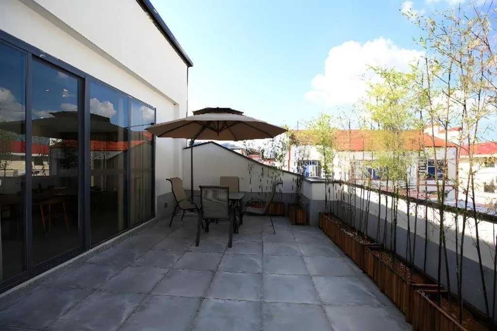 Immersing Hotels & Resort Yunzhu Meiyuan Wuyishan Impression Dahongpao