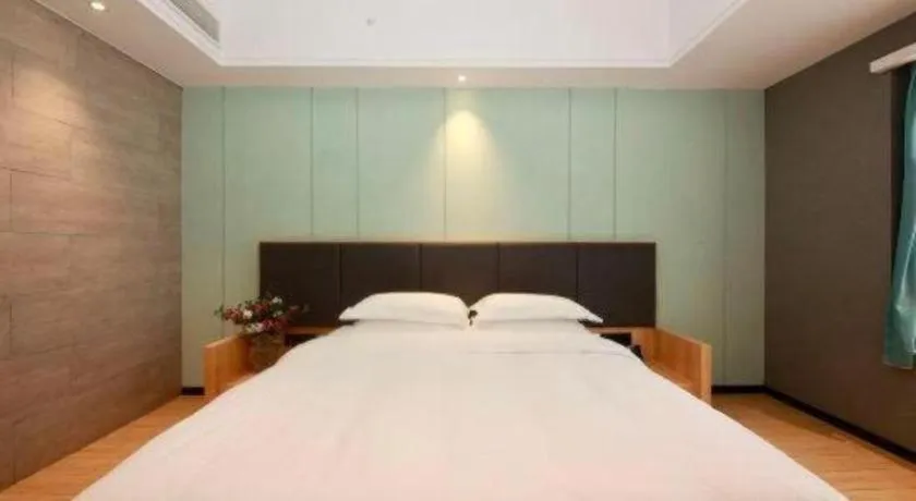 Bed in Immersing Hotels & Resort Yunzhu Meiyuan Wuyishan Impression Dahongpao