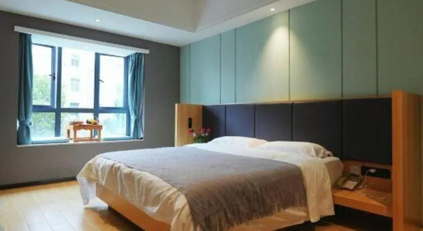Bed in Immersing Hotels & Resort Yunzhu Meiyuan Wuyishan Impression Dahongpao