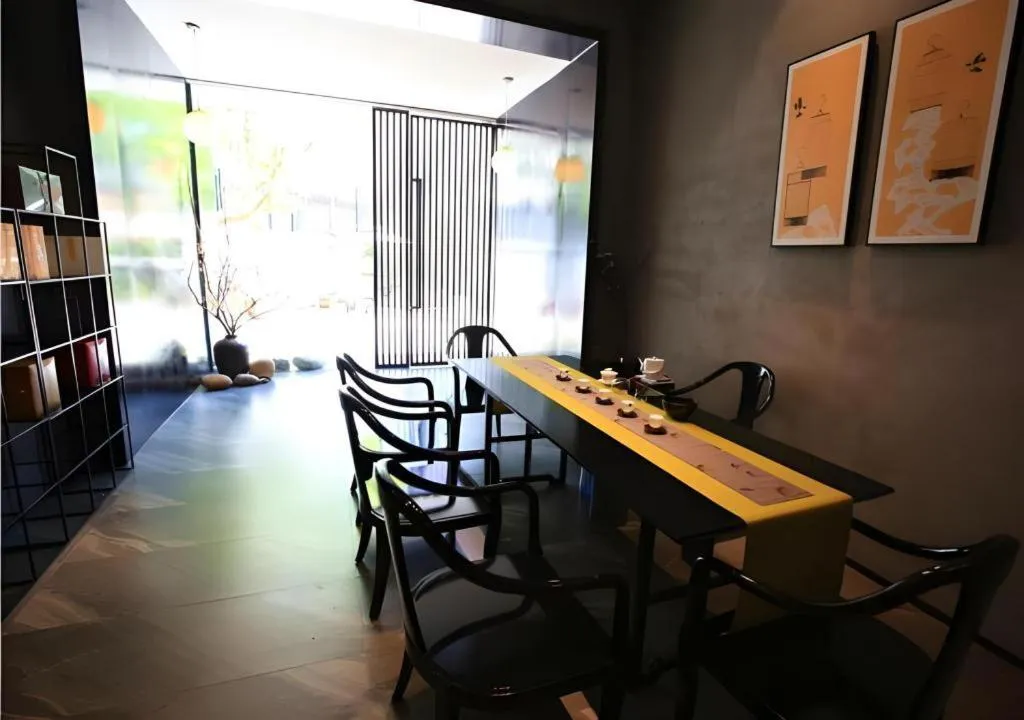 Immersing Hotels & Resort Yunzhu Meiyuan Wuyishan Impression Dahongpao