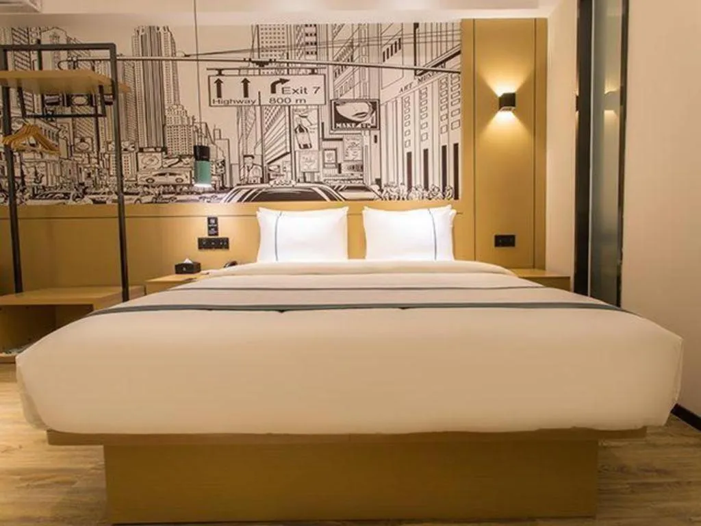 Bed in City Comfort Inn Quanzhou Wanda