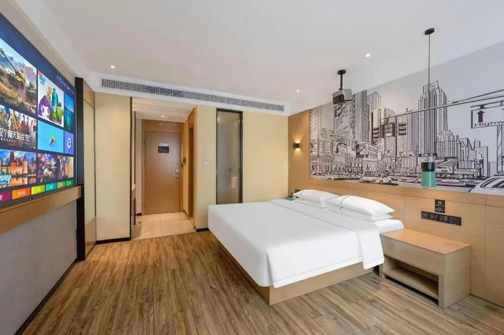 Bed in City Comfort Inn Quanzhou Wanda