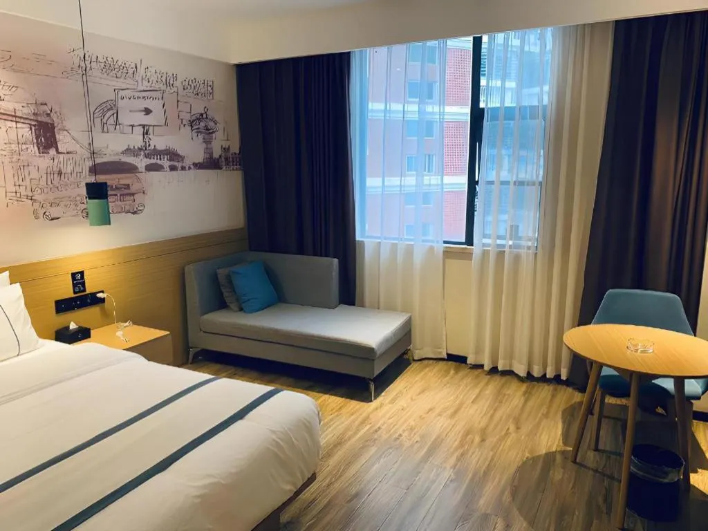 Bed in City Comfort Inn Quanzhou Wanda