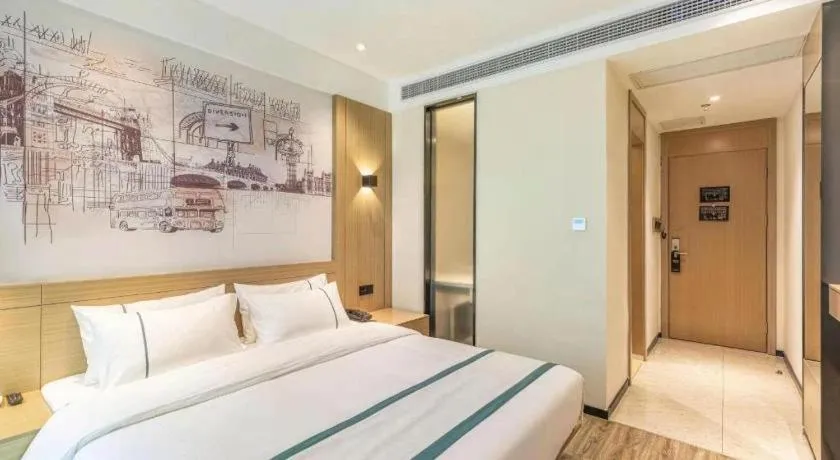 Bed in City Comfort Inn Quanzhou Wanda