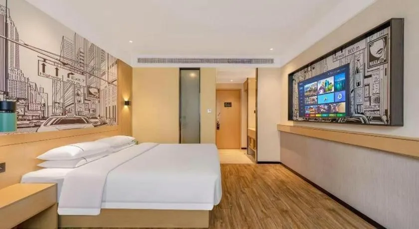 Bed in City Comfort Inn Quanzhou Wanda