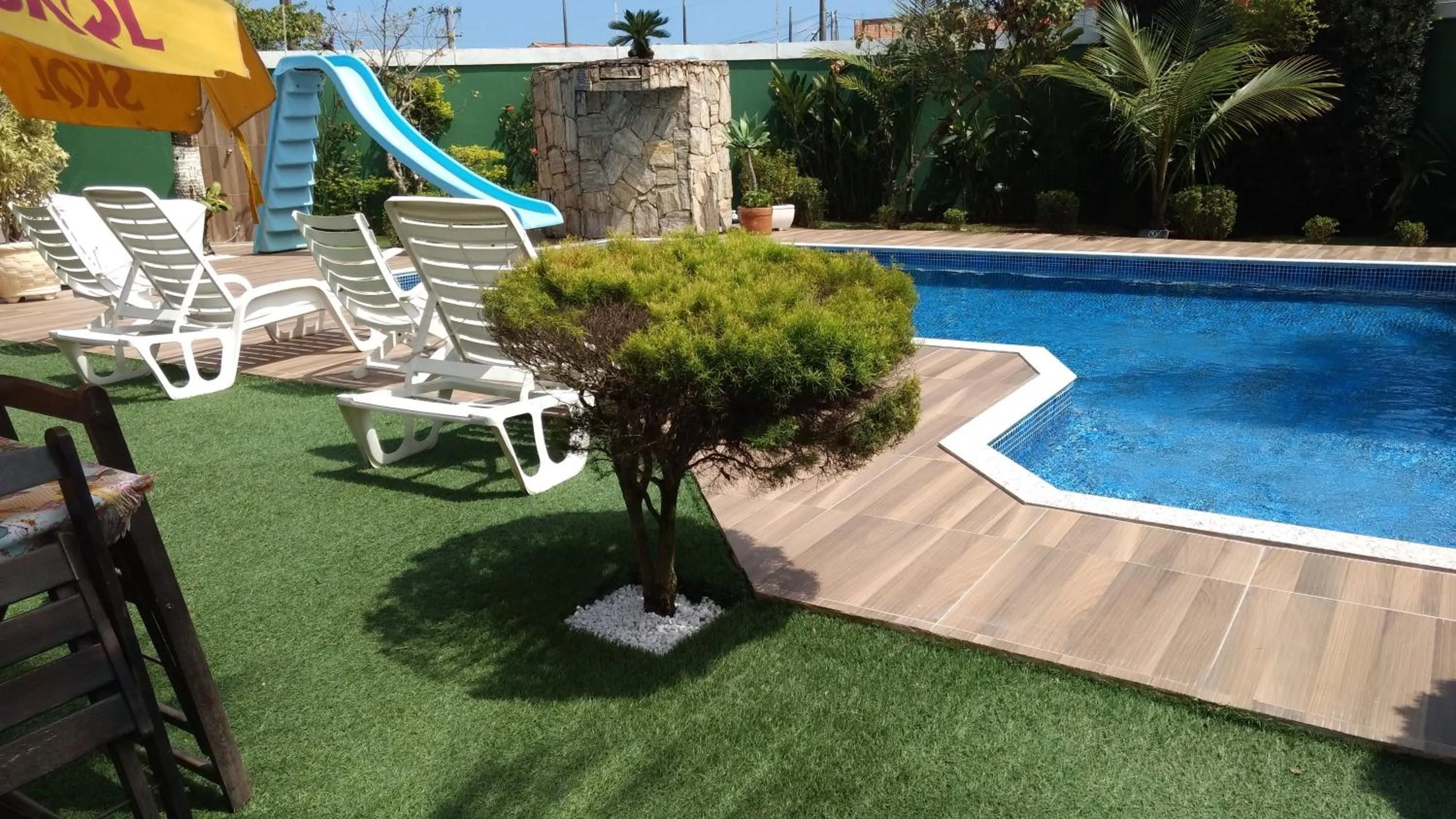 Pool view in Pousada Villa Virgínia Guarujá