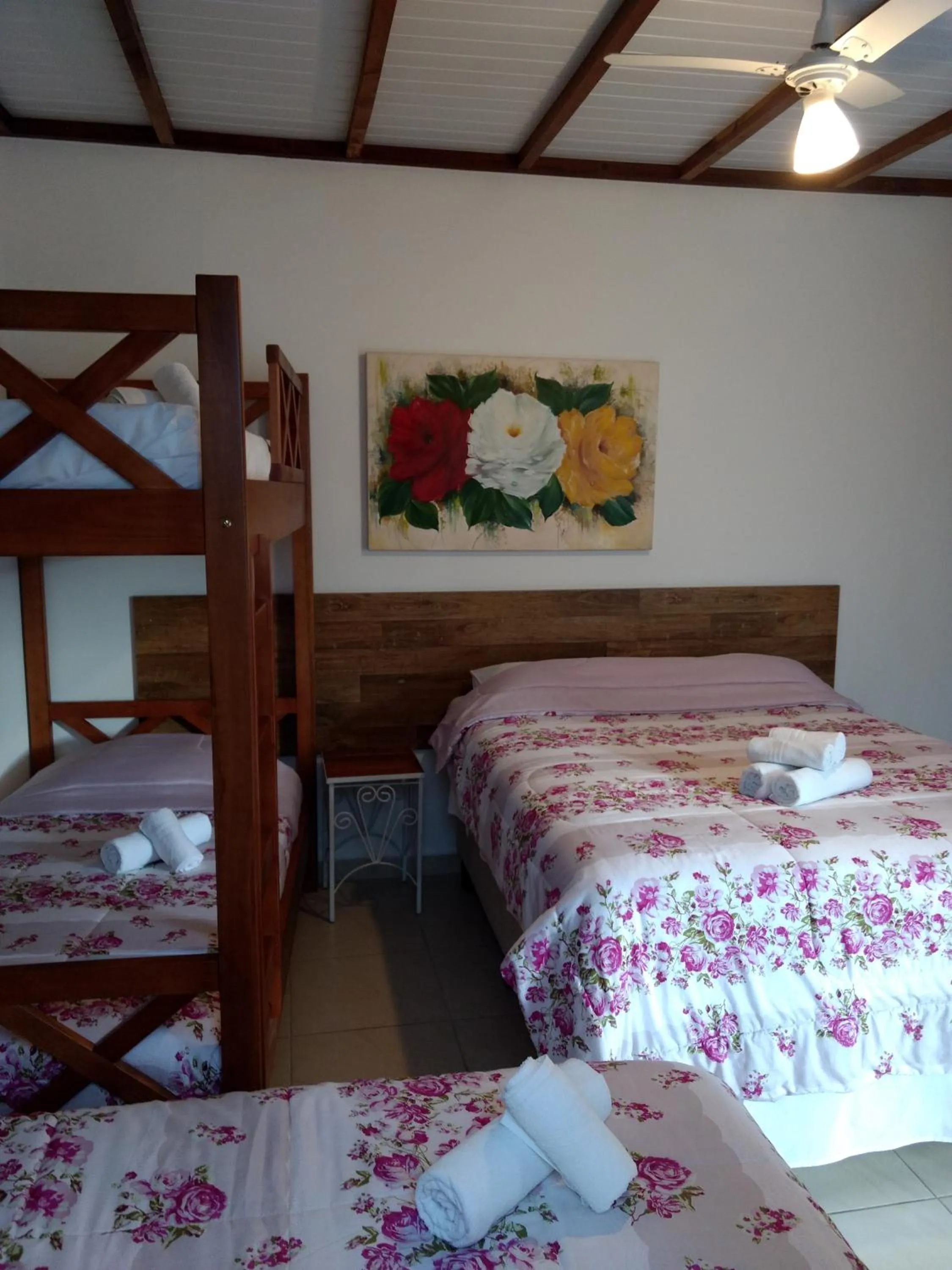 Photo of the whole room, Bed in Pousada Villa Virgínia Guarujá