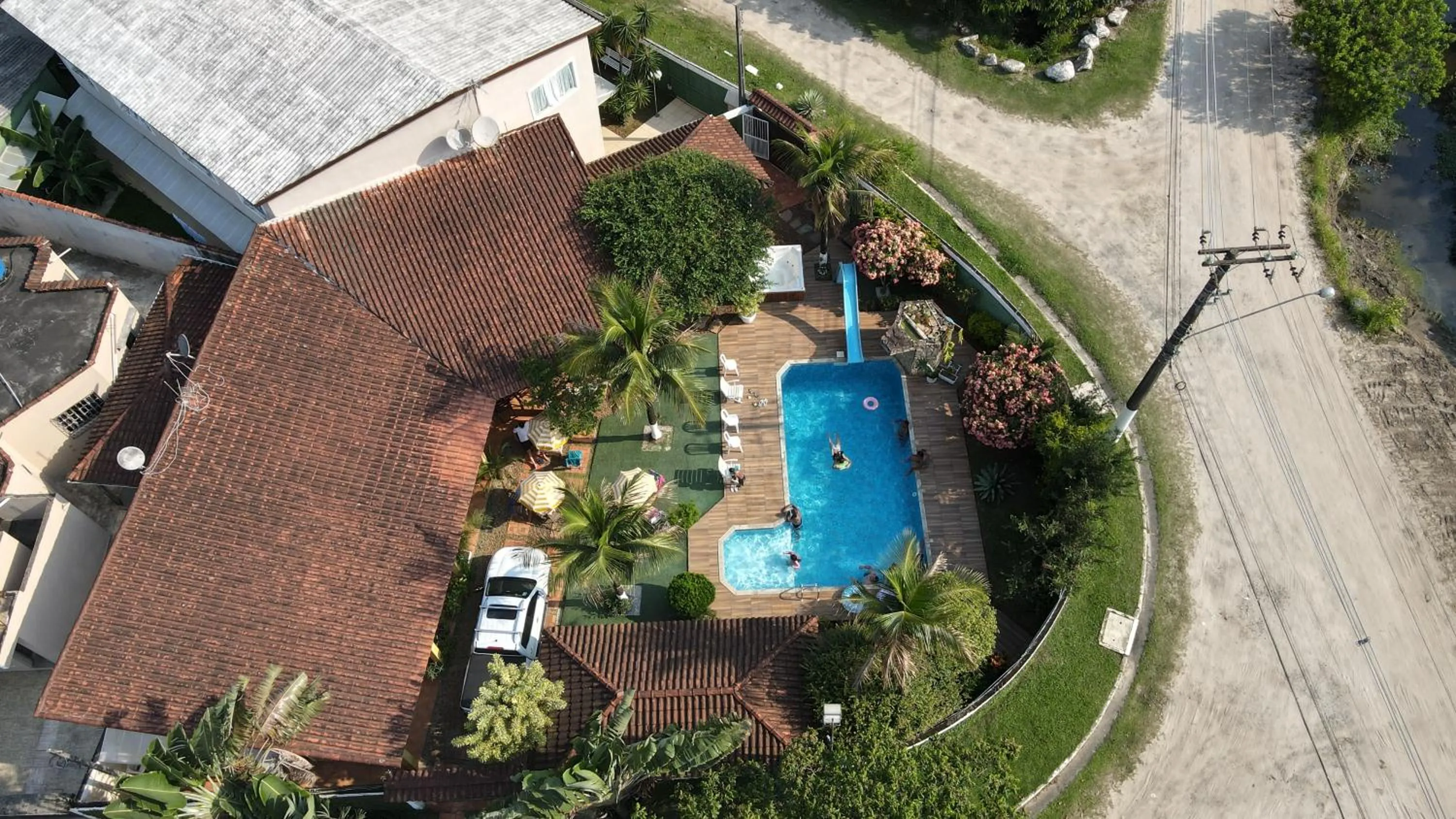 Swimming pool in Pousada Villa Virgínia Guarujá