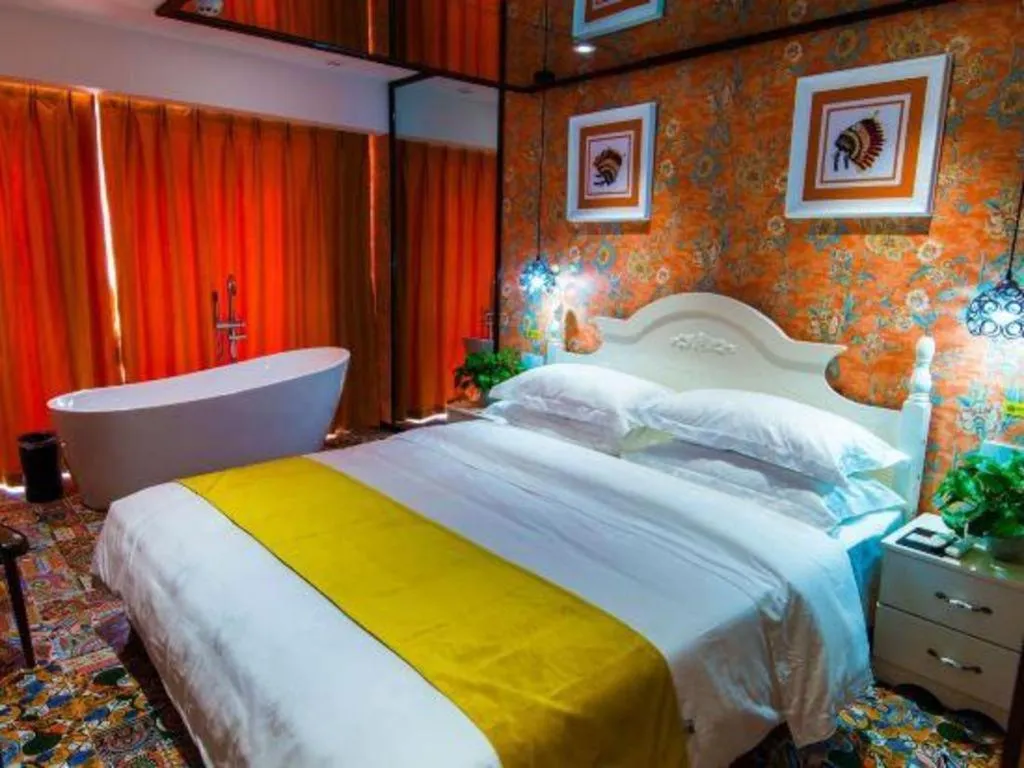 Bed in Echarm Hotel Hefei West Qilitang Metro Station