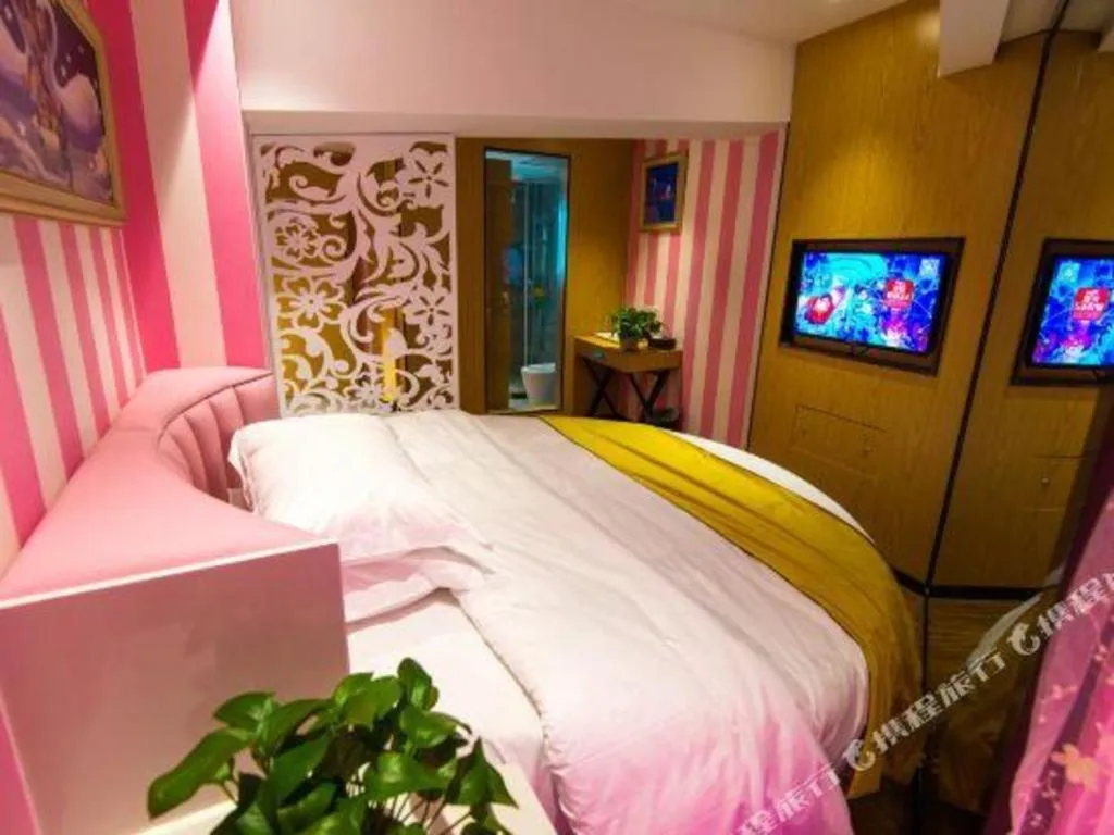 Bed in Echarm Hotel Hefei West Qilitang Metro Station