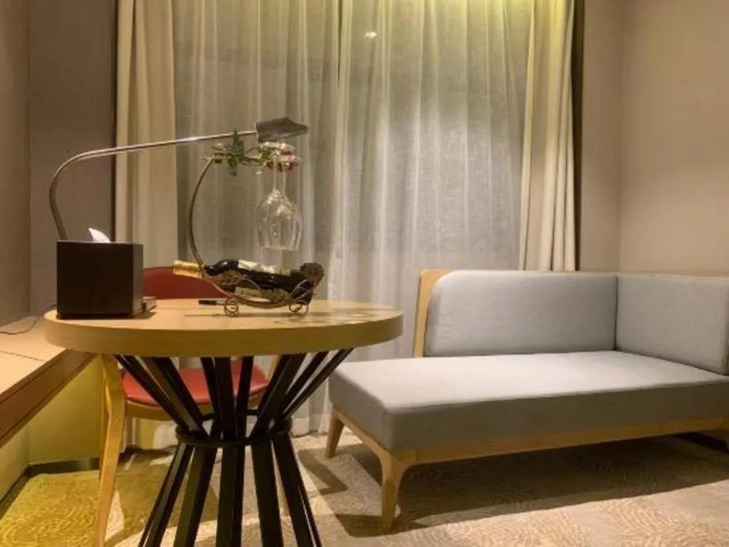 E-Cheng Hotel Yangjiang Baili Plaza