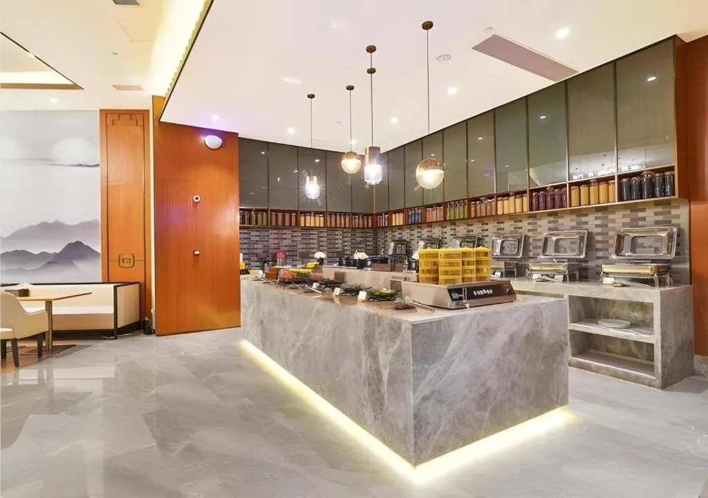 E-Cheng Hotel Yangjiang Baili Plaza