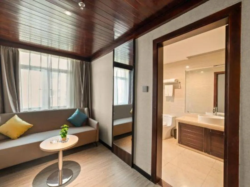 Bed in Borrman Hotel Zhongshan Henglan Xiyong