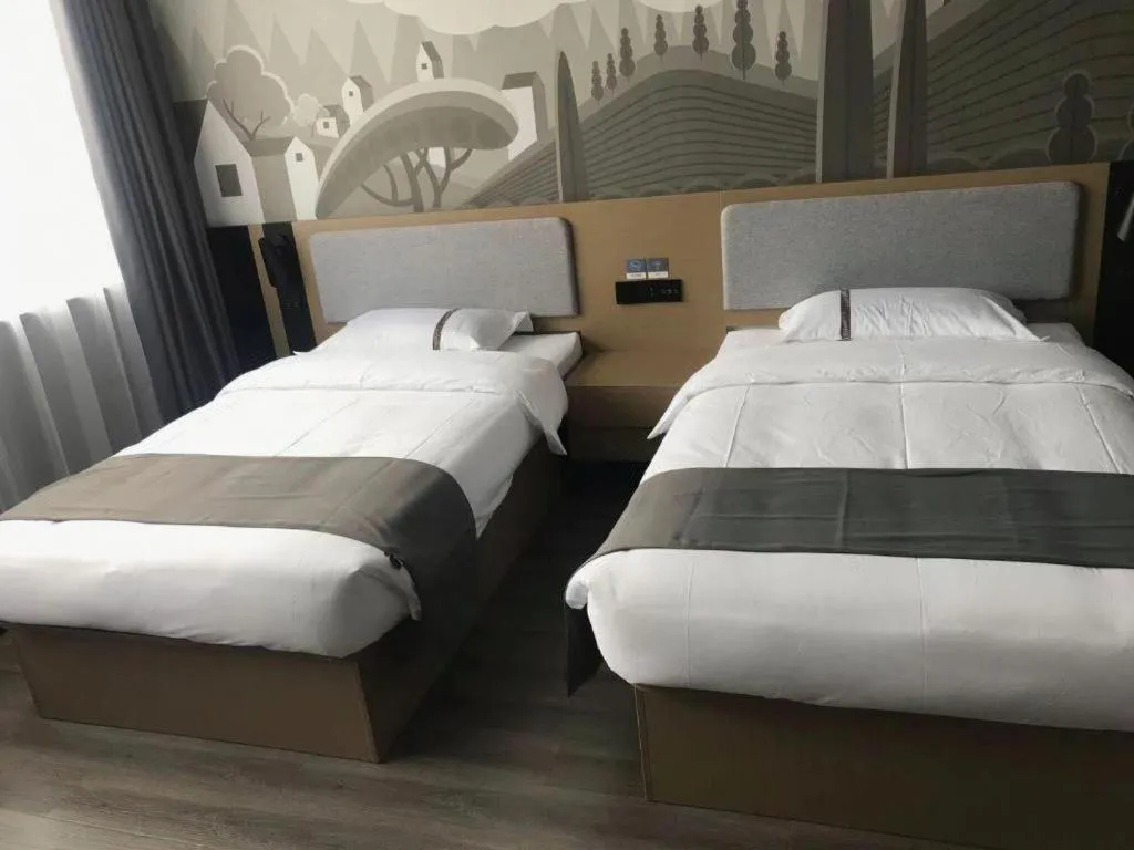 Bed in Thank Inn Hotel Hebei Chengde Fengning Coach Terminal