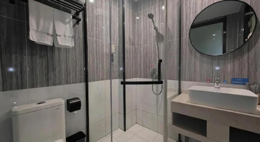 Thank Inn Hotel Anqing Guangcai Big Market Passenger Center