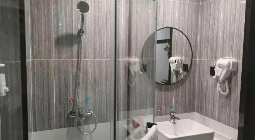 Thank Inn Hotel Anqing Guangcai Big Market Passenger Center