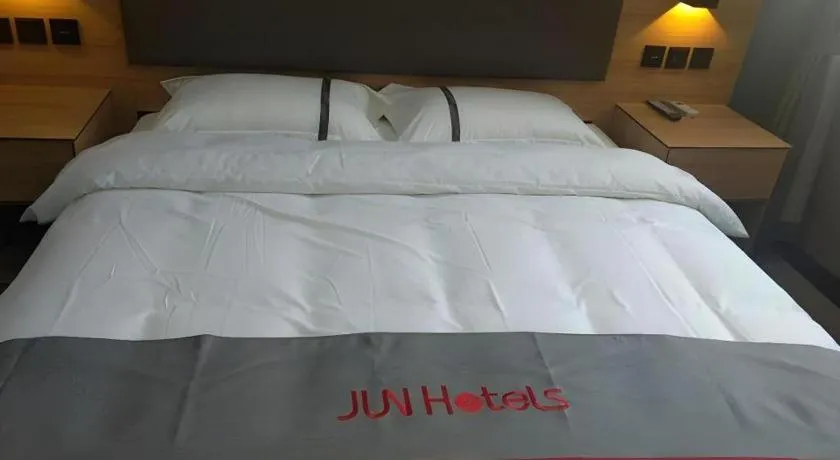 Bed in Jun Hotel Henan Sanmenxia Dennis Plaza