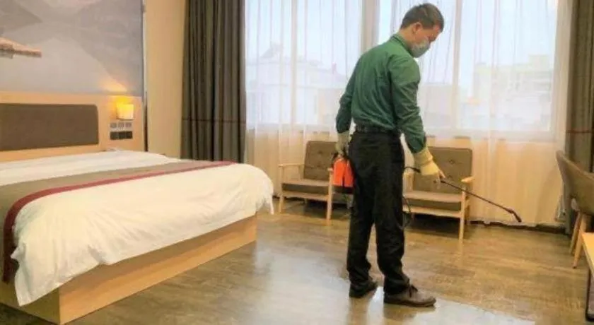 Bed in Thank Inn Plus Hotel Guangdong Yunfu Luoding City Municipal