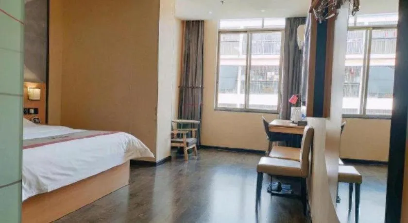 Bed in Thank Inn Plus Hotel Guangdong Yunfu Luoding City Municipal