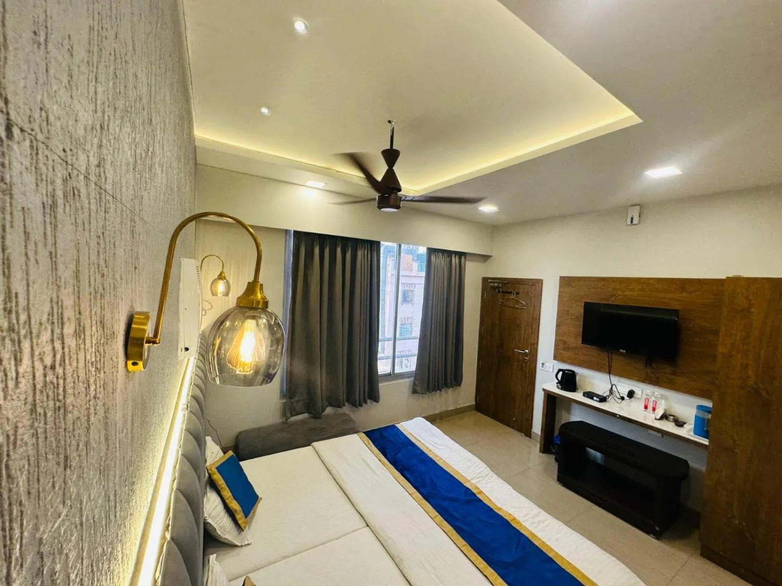 Photo of the whole room, Bed in HOTEL DEVA INN